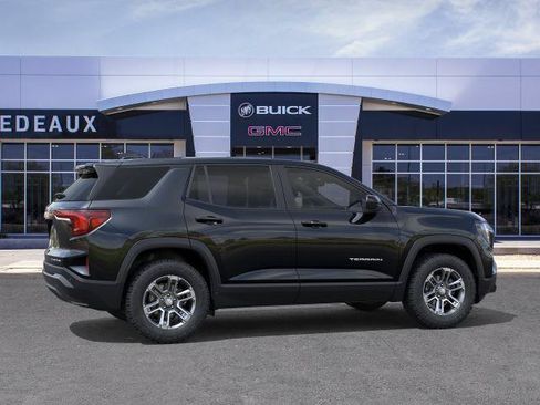 New 2027 GMC Terrain Elevation w/ LPO, Floor Liner Package FWD image 5
