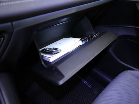 New 2026 Volkswagen Tiguan SE image 22