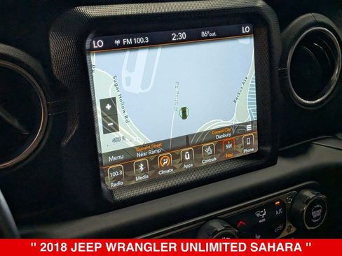 Used 2018 Jeep Wrangler Unlimited Sahara AWD/4WD image 26