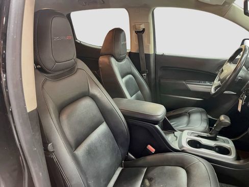 Used 2020 Chevrolet Colorado ZR2 w/ ZR2 Midnight Special Edition AWD/4WD image 27