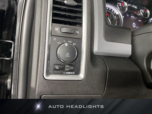 Used 2019 RAM 1500 Big Horn AWD/4WD image 24