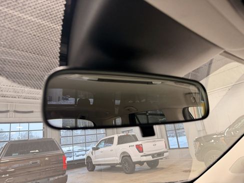 Used 2024 Honda Pilot LX image 40