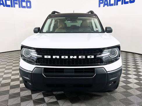 Used 2025 Ford Bronco Sport Outer Banks AWD/4WD image 3