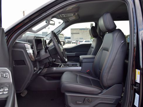 New 2026 Ford F250 Lariat w/ Lariat Premium Package image 18