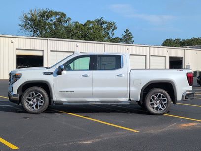New 2026 GMC Sierra 1500 SLT w/ SLT Premium Plus Package
