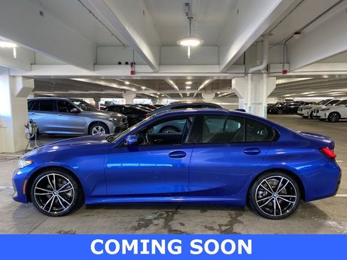 Used 2023 BMW 330i xDrive Sedan w/ M Sport Package image 2
