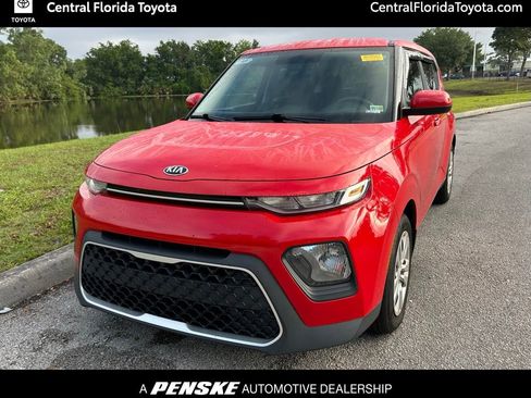 Used 2020 Kia Soul LX FWD image 1