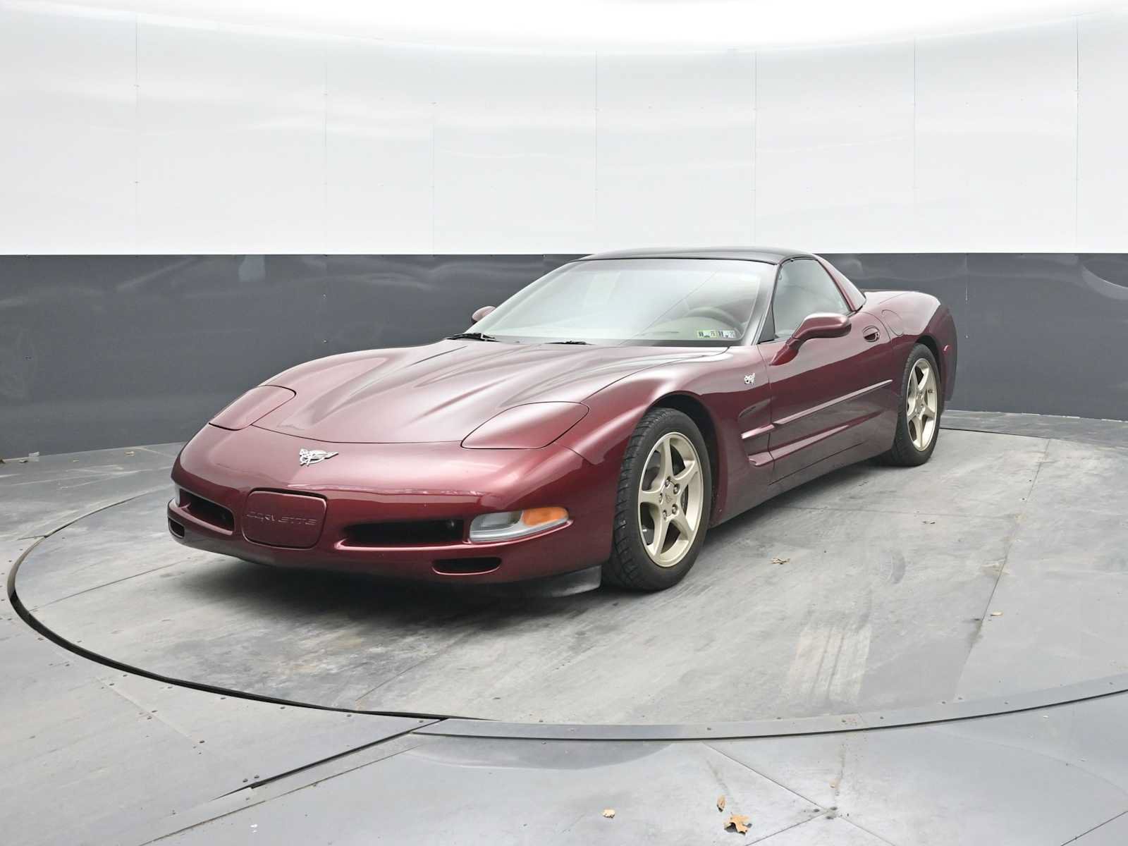 Used 2003 Chevrolet Corvette Coupe w/ Preferred Equipment Group RWD image 5