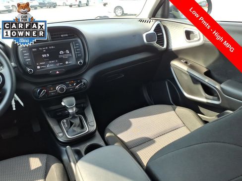 Used 2024 Kia Soul LX w/ Option Group 015 FWD image 14