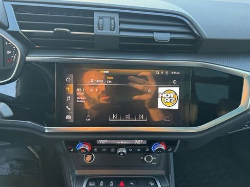 Used 2023 Audi Q3 2.0T Premium Plus w/ Premium Plus Package image 18