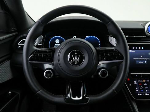 Certified 2023 Maserati Grecale Modena AWD/4WD image 18