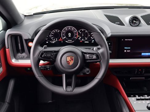 New 2026 Porsche Cayenne Coupe AWD/4WD image 15