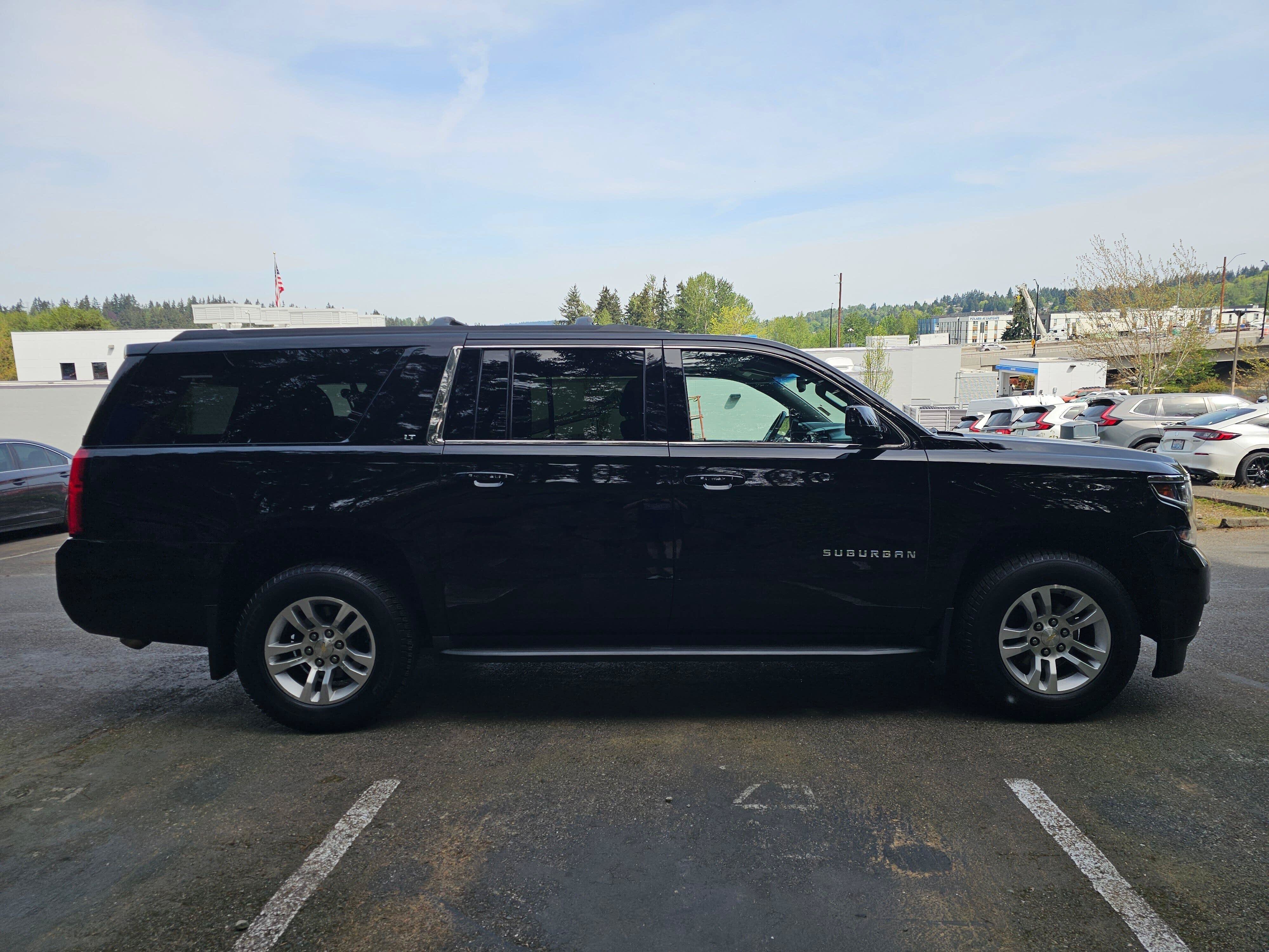 Used 2015 Chevrolet Suburban LT AWD/4WD image 8