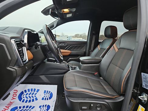 Used 2023 GMC Canyon AT4 image 13