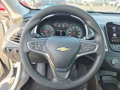 Used 2024 Chevrolet Malibu LT FWD image 16