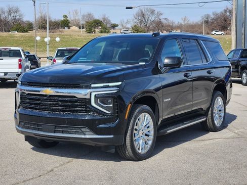 New 2026 Chevrolet Tahoe LS AWD/4WD image 3