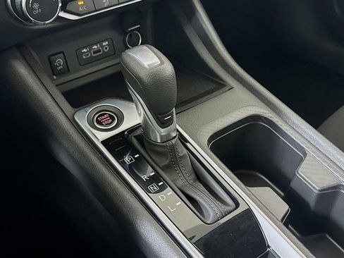 Used 2025 Nissan Sentra SV FWD image 18