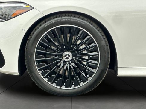 New 2026 Mercedes-Benz CLE 300 4MATIC Coupe image 4