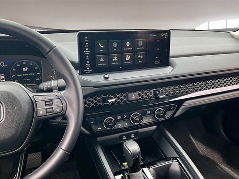 Used 2025 Honda Accord EX-L image 6