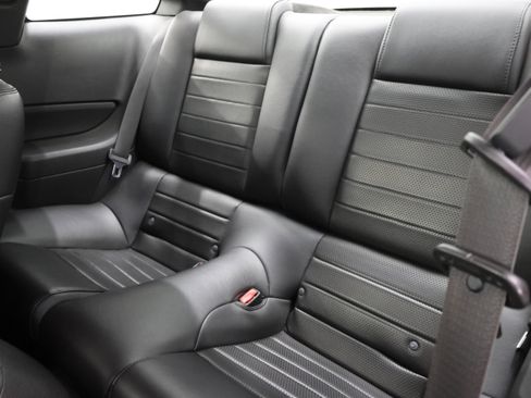 Used 2008 Ford Mustang GT RWD image 9
