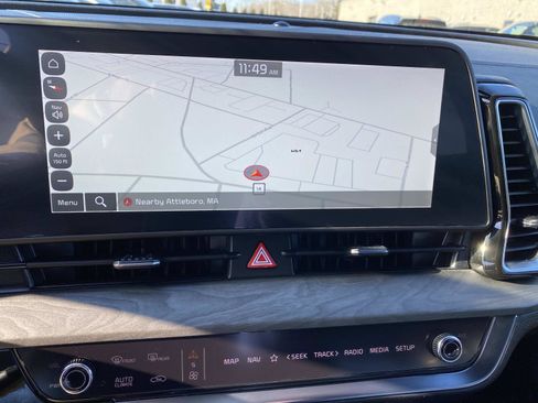 Used 2025 Kia Sportage X-Line image 11