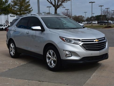 Used 2021 Chevrolet Equinox Premier image 3