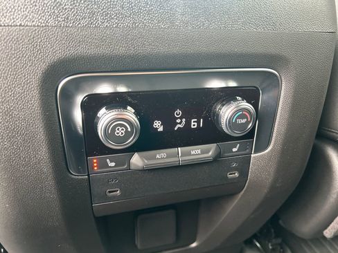 New 2026 GMC Yukon Elevation w/ LPO, Floor Liner Package AWD/4WD image 37