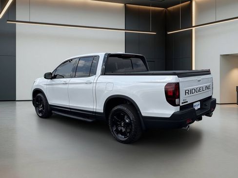 Used 2026 Honda Ridgeline Black Edition image 3