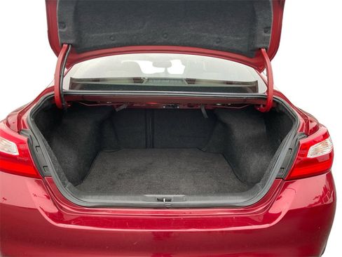 Used 2017 Nissan Altima 2.5 SV w/ Convenience Package image 13