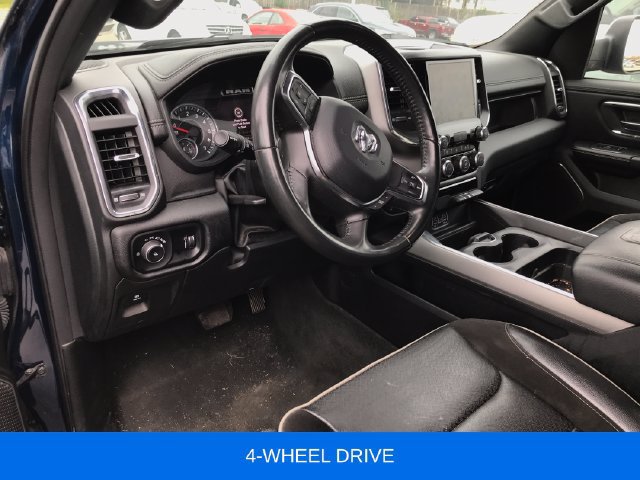 Used 2024 RAM 1500 Laramie AWD/4WD image 3
