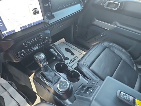 Used 2021 Ford Bronco First Edition AWD/4WD image 22