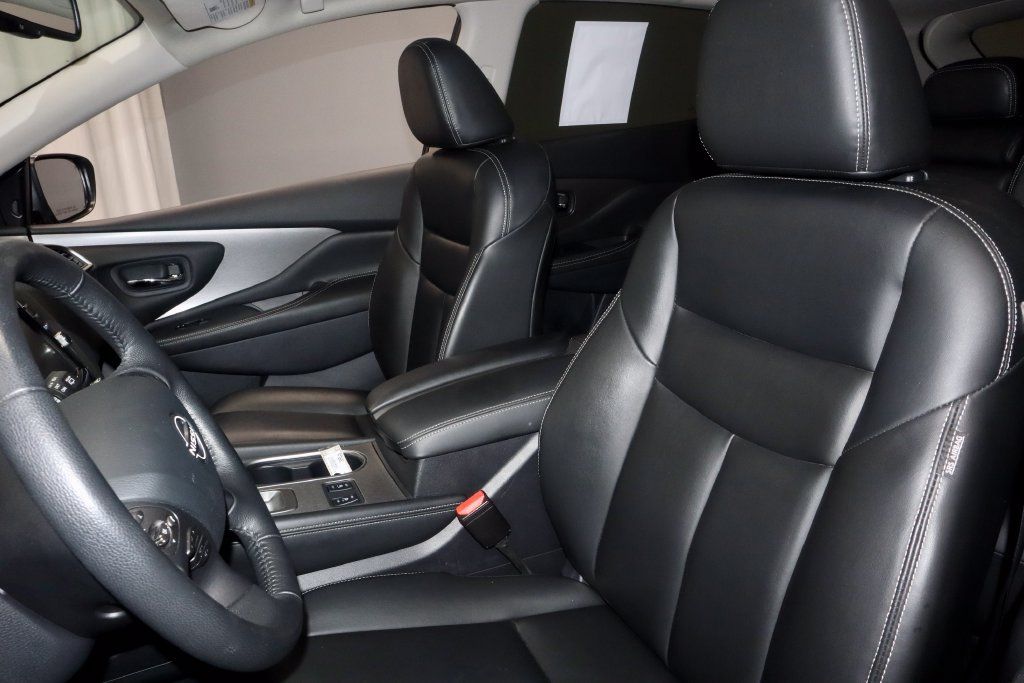 Certified 2024 Nissan Murano SV w/ SV Midnight Edition Package AWD/4WD image 26