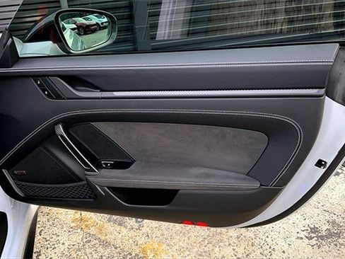 Used 2025 Porsche 911 GT3 image 27