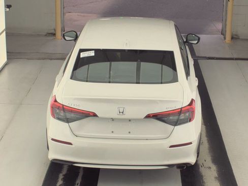 Used 2023 Honda Civic Sport image 6