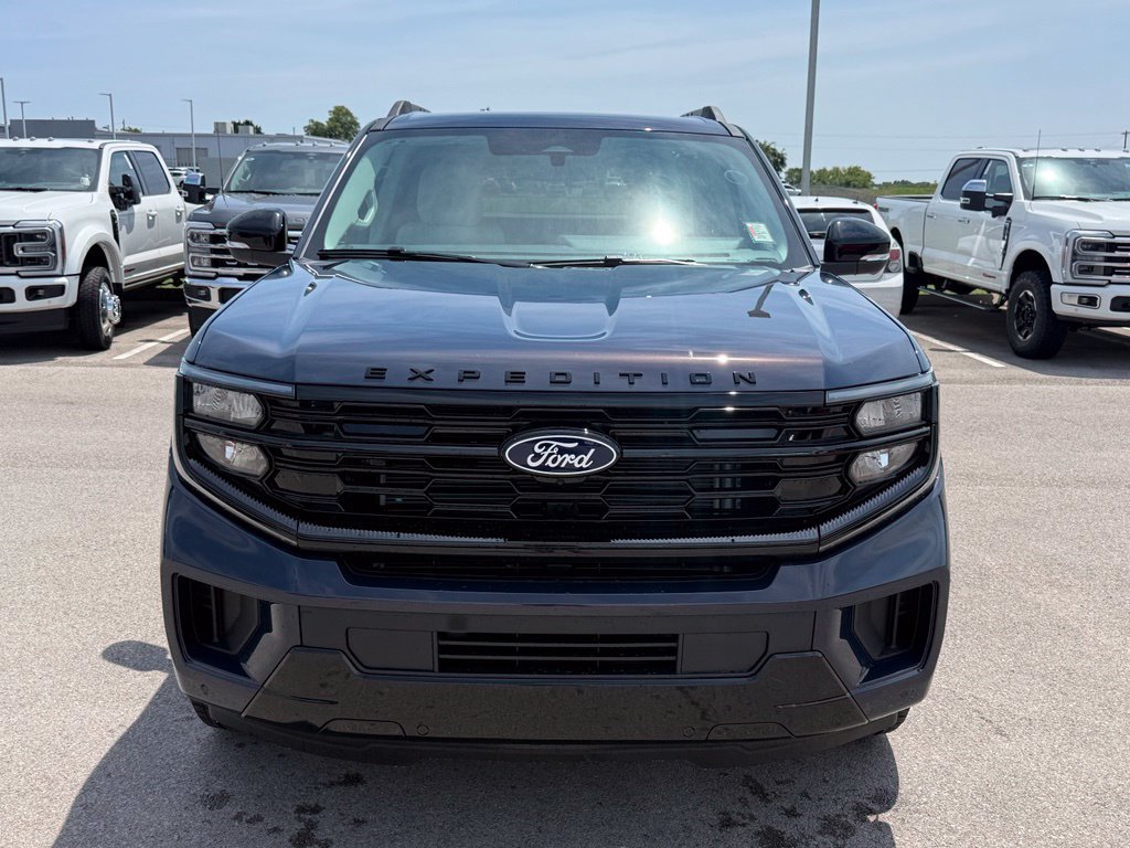 Used 2027 Ford Expedition Platinum RWD image 40