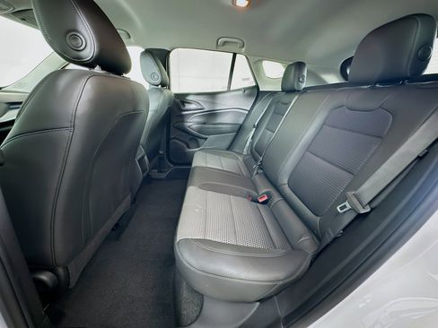 Used 2024 Chevrolet Trax LT image 25