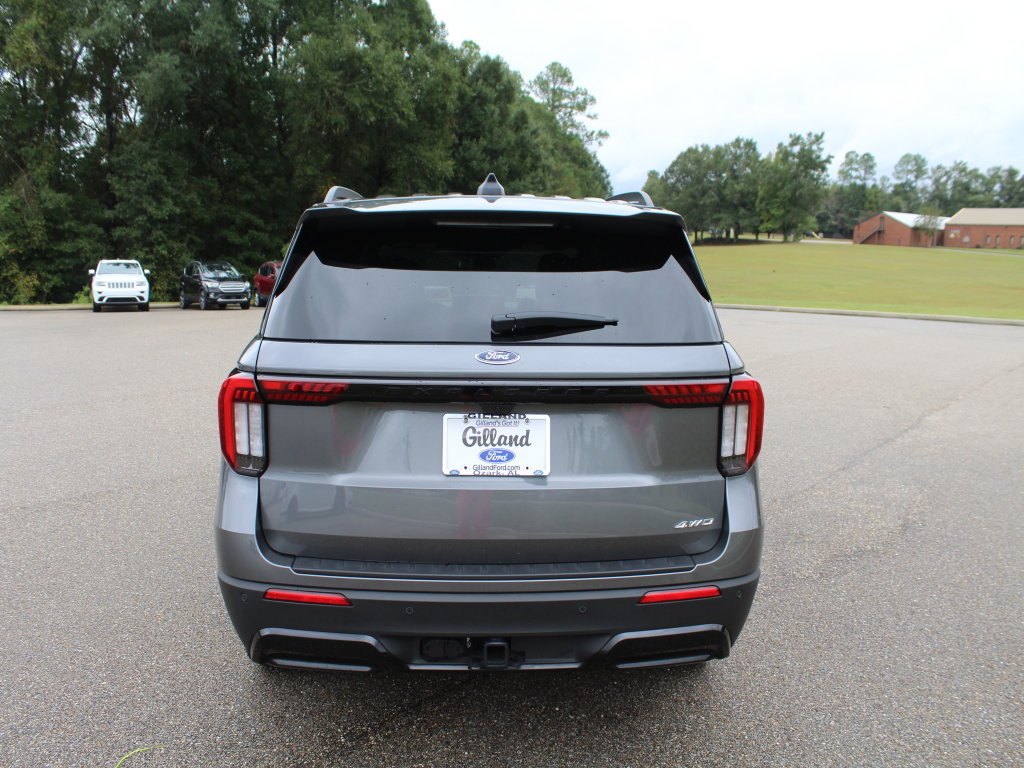 Used 2026 Ford Explorer ST-Line AWD/4WD image 3