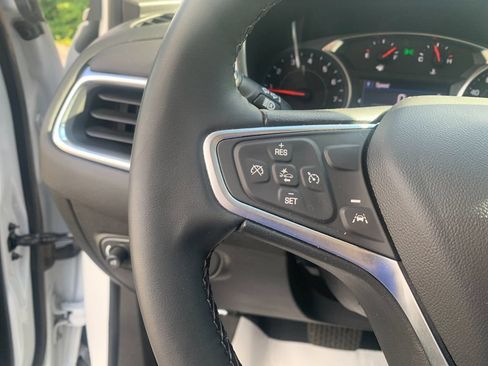 Used 2023 Chevrolet Equinox LT AWD/4WD image 28