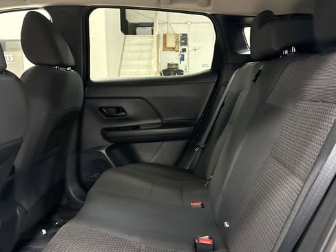 Used 2025 Nissan Kicks S image 12