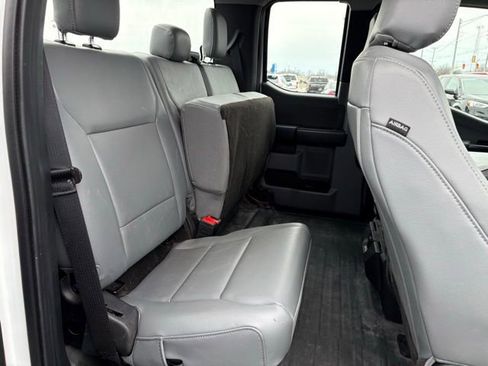 Used 2023 Ford F150 XL w/ Trailer Tow Package image 9