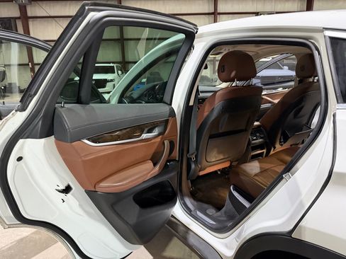 Used 2015 BMW X6 xDrive35i AWD/4WD image 16