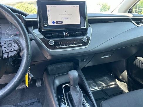 Used 2024 Toyota Corolla LE FWD image 17