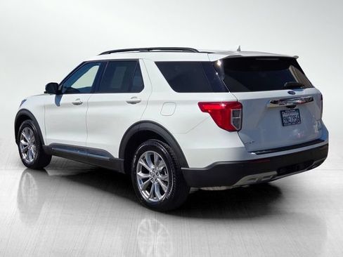 Certified 2024 Ford Explorer XLT w/ Equipment Group 202A AWD/4WD image 6