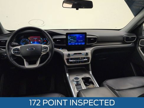 Used 2021 Ford Explorer XLT w/ Equipment Group 202A image 7