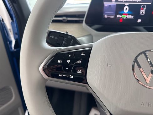 New 2025 Volkswagen ID. Buzz Pro S Plus image 11