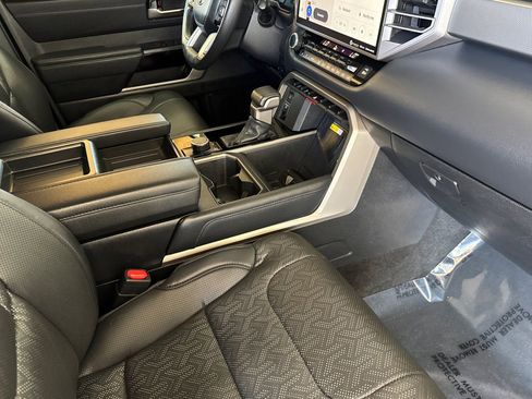 Used 2023 Toyota Tundra Limited image 14