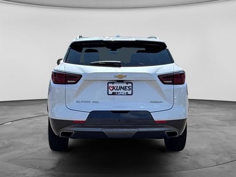 Used 2024 Chevrolet Blazer Premier w/ Driver Confidence II Package AWD/4WD image 9