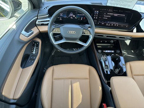 Used 2025 Audi A5 2.0T Premium w/ Convenience Package AWD/4WD image 13