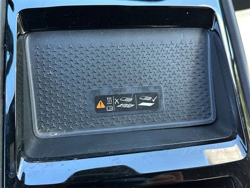 Used 2024 Chevrolet Blazer EV LT image 27