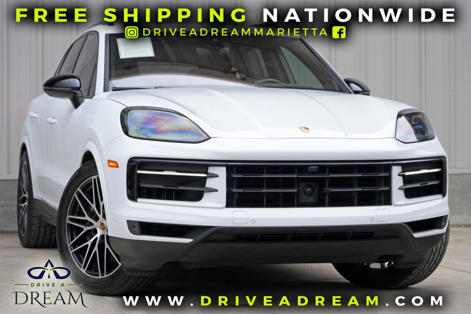 Used 2024 Porsche Cayenne AWD/4WD image 2